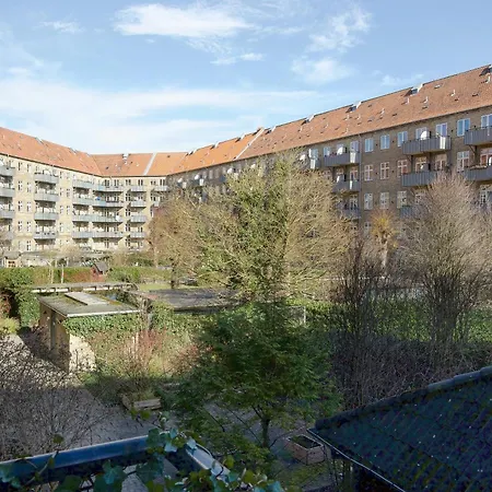 Διαμέρισμα Art-filled Flat With Courtyard Oasis In Norrebro