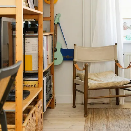 Art-filled Flat With Courtyard Oasis In Norrebro *