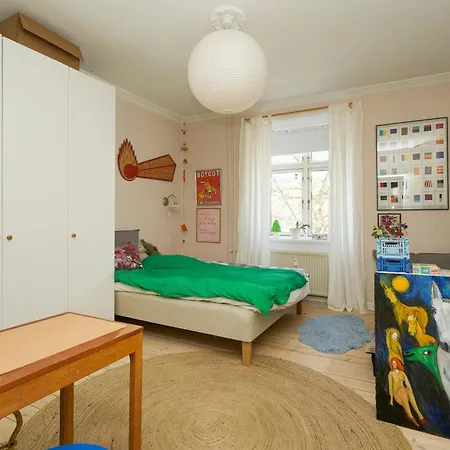 Art-filled Flat With Courtyard Oasis In Norrebro * Κοπεγχάγη
