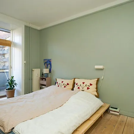 Art-filled Flat With Courtyard Oasis In Norrebro